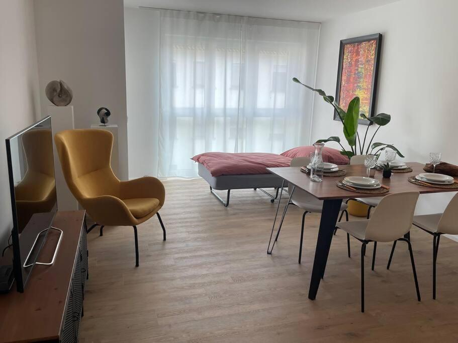 Apartment Alma - Art Luxus Modern Ambiente