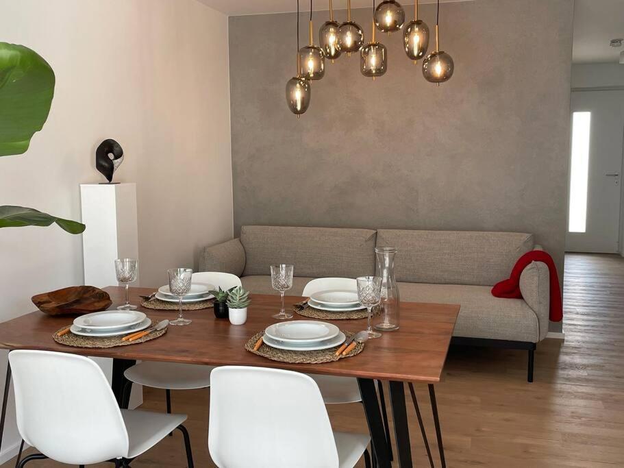 Alma - Art Luxus Modern Ambiente Apartment Karlsruhe
